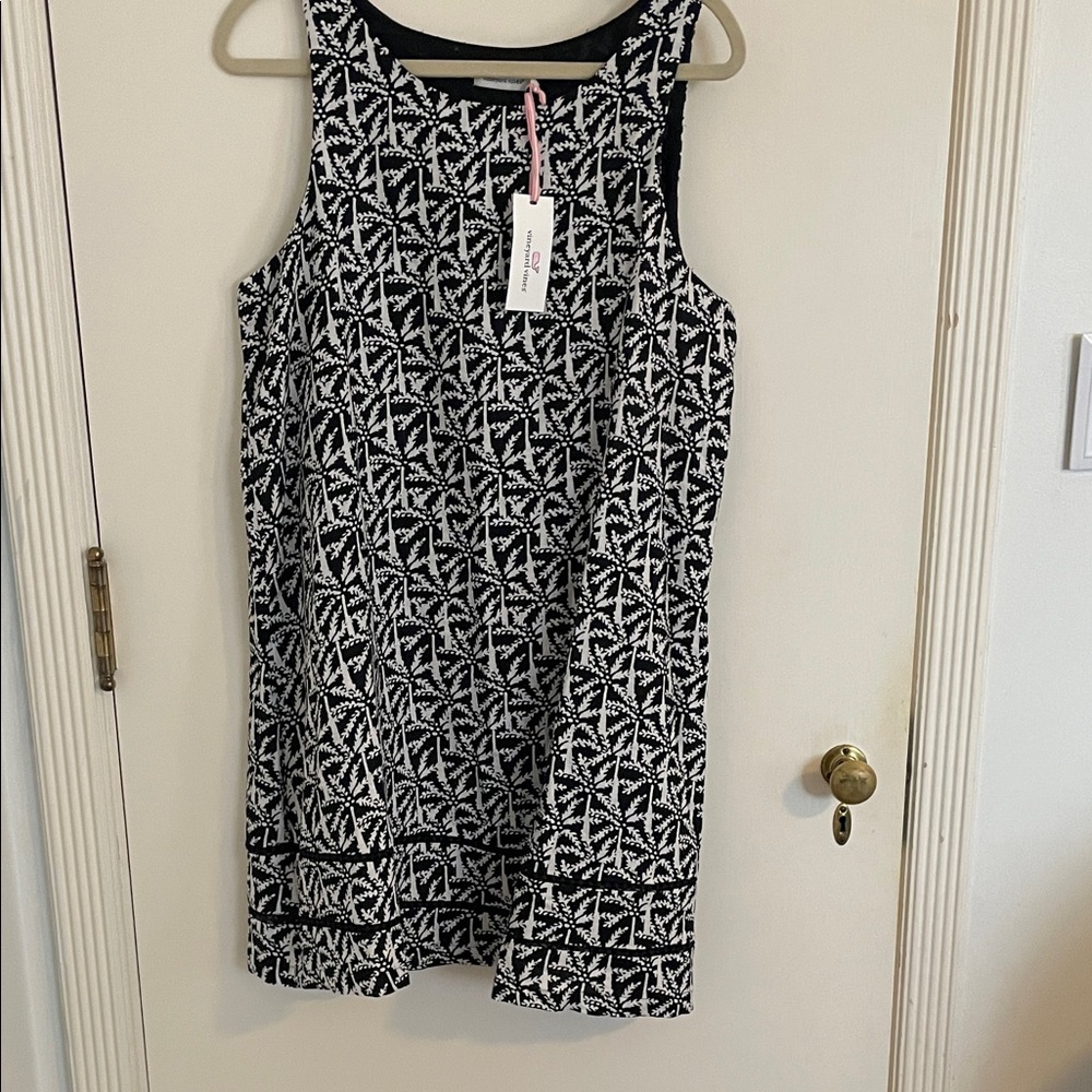Vineyard Vines Black and White Geometric Mini Dress